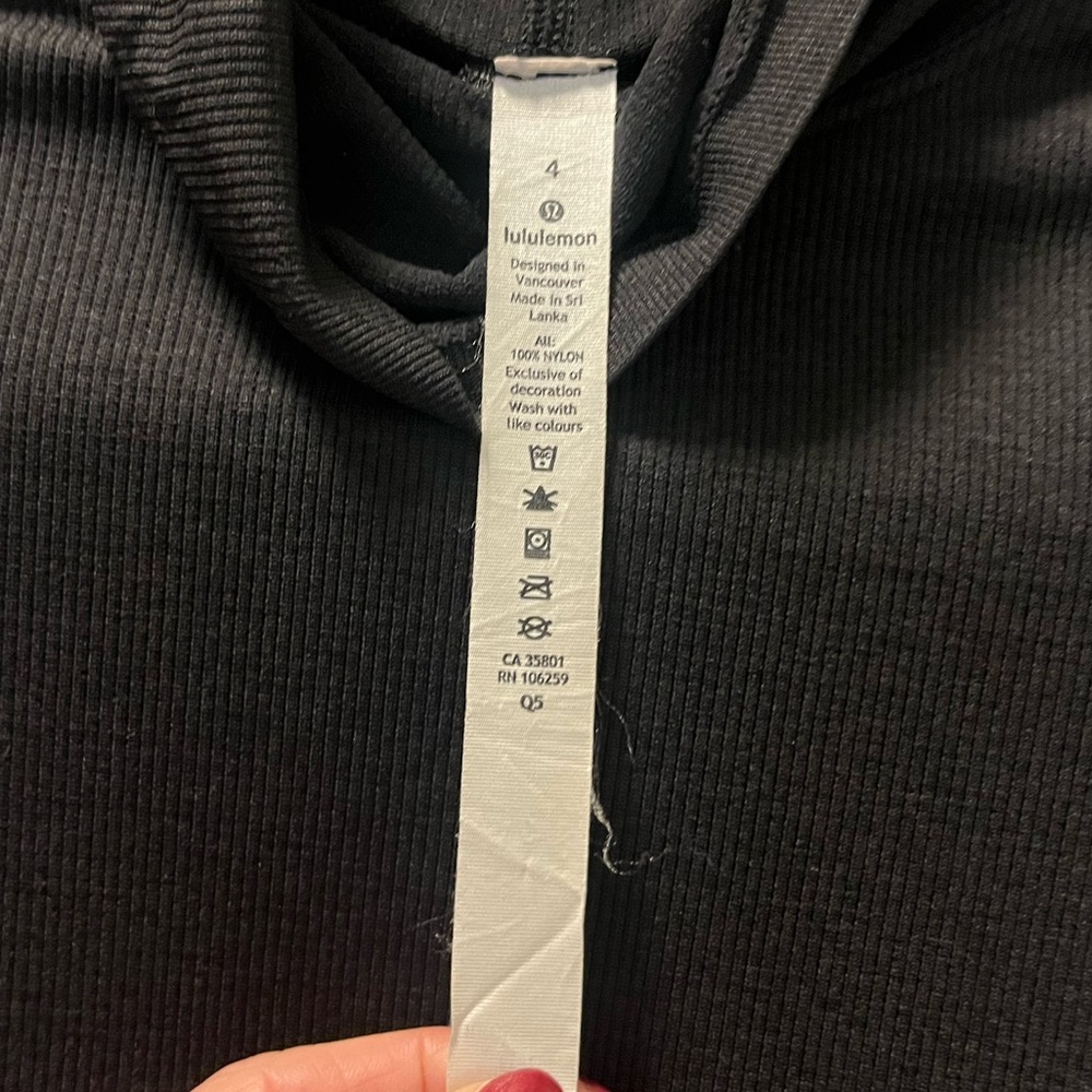 Lululemon Ribbed Turtleneck - Picture 2 of 4